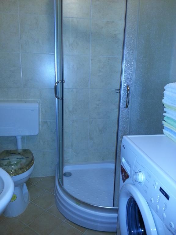 Apartmani Ante Crikvenica Exteriör bild